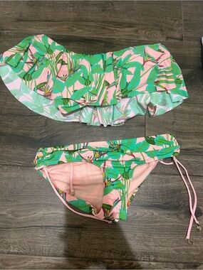 Women’s cremieux Pink Tropical Ruffle Two-Piece Swim Set L